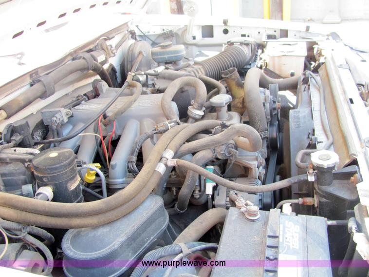 image for item 6786 1995 Ford F150 XL pickup