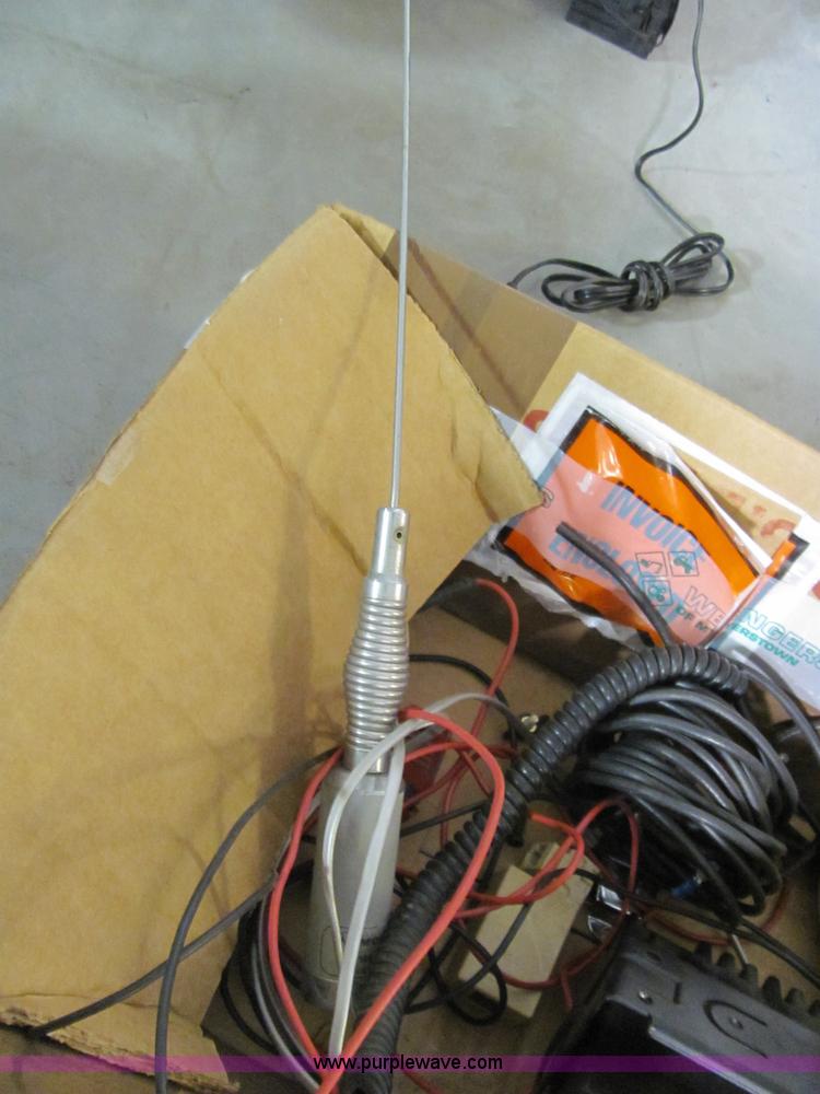 image for item 6789 Motorola Maxtrac radio