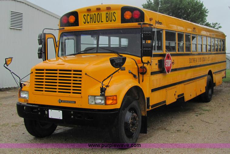 image for item 6815 1996 American Transportation Corp 3800 65-passenger bus