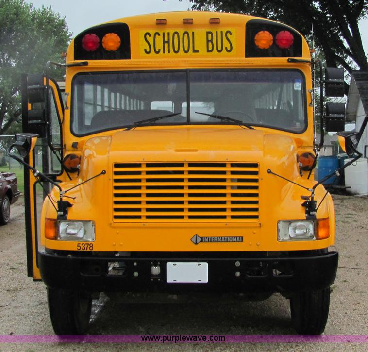 image for item 6815 1996 American Transportation Corp 3800 65-passenger bus