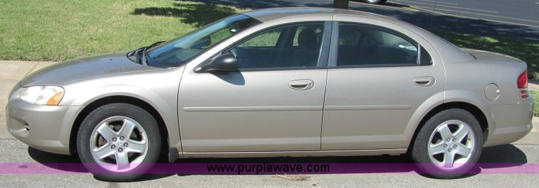 image for item 6834 2002 Dodge Stratus