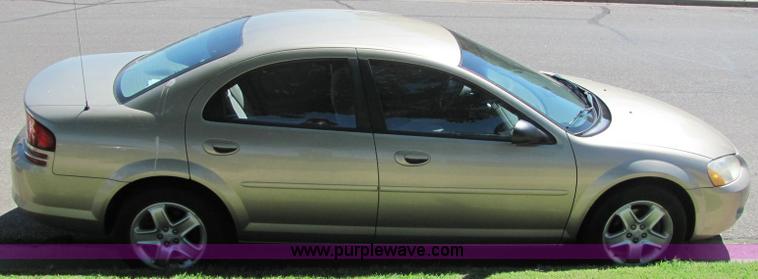 image for item 6834 2002 Dodge Stratus