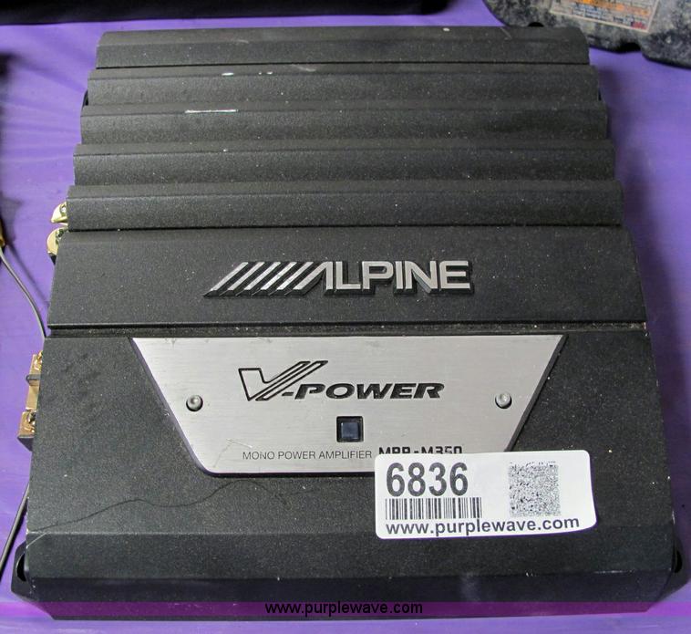 image for item 6836 Assorted stereo equipment