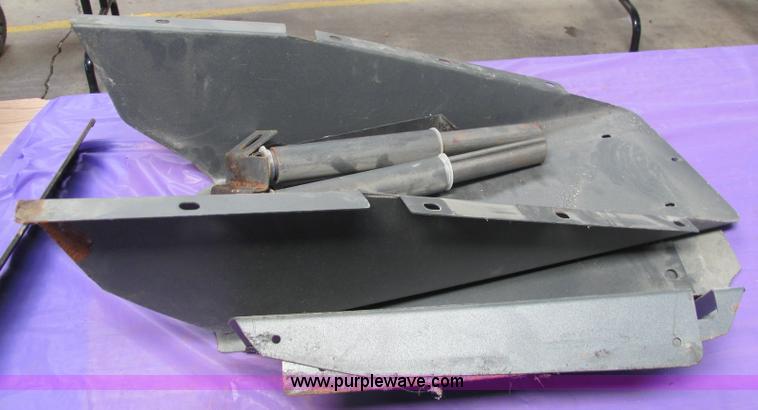 image for item 6837 Assorted patrol car equipment