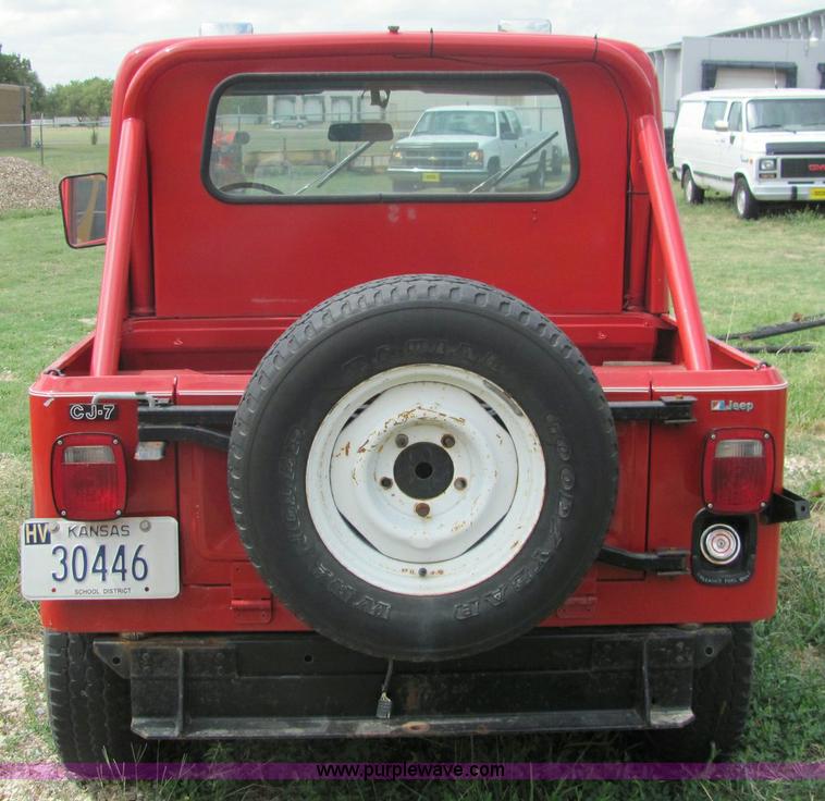 image for item 6867 1987 Jeep CJ7
