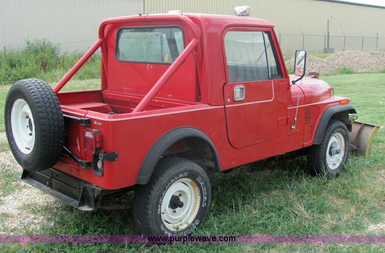 image for item 6867 1987 Jeep CJ7