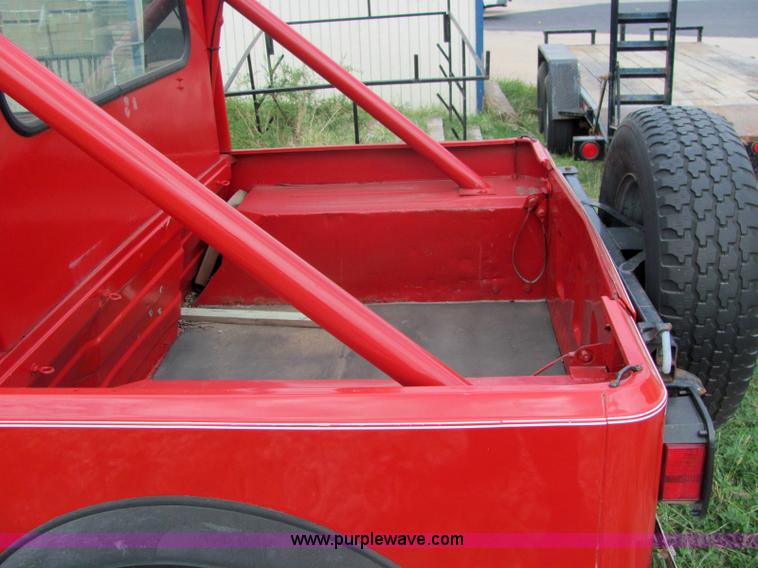 image for item 6867 1987 Jeep CJ7