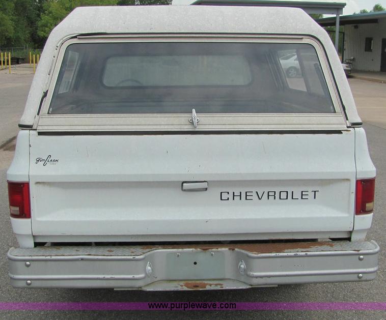 image for item 6887 1986 Chevrolet Custome Deluxe C10 pickup truck