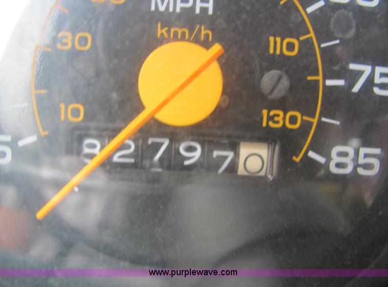 image for item 6887 1986 Chevrolet Custome Deluxe C10 pickup truck