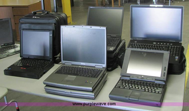image for item 6892 (19) assorted laptop computers