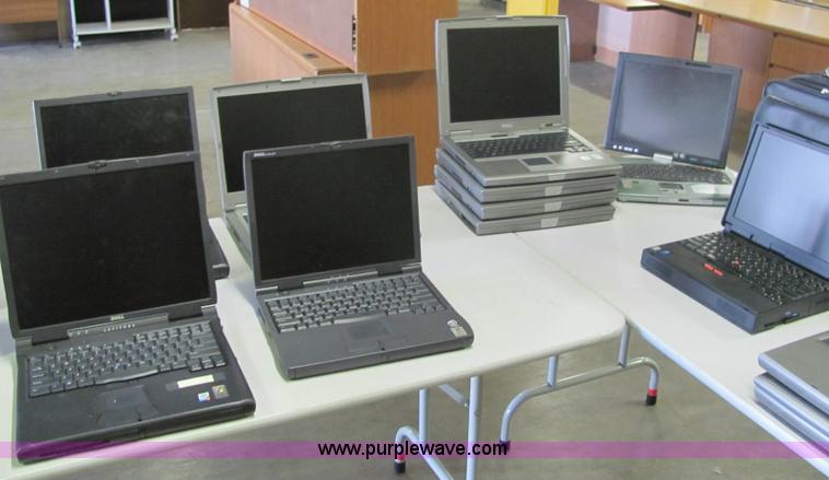 image for item 6892 (19) assorted laptop computers