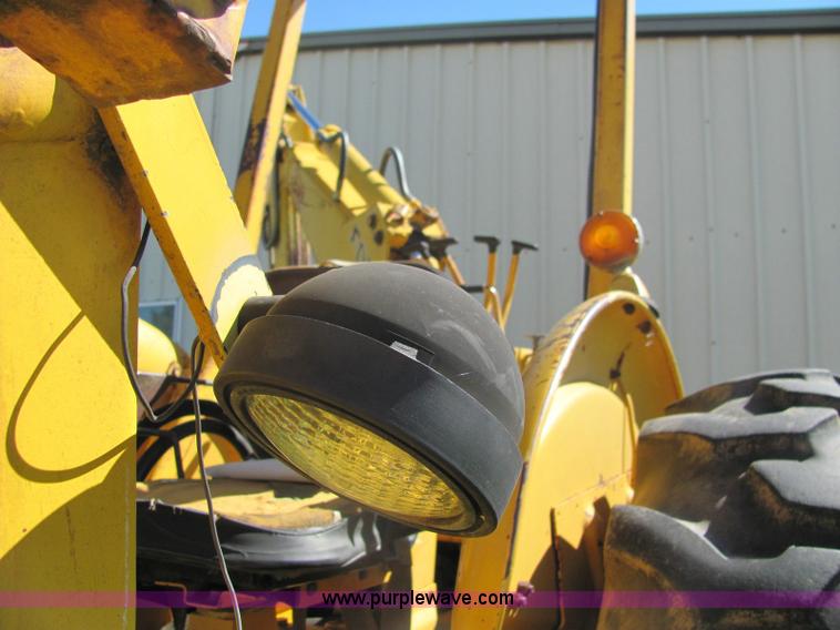 image for item 6903 Ford 3550 backhoe