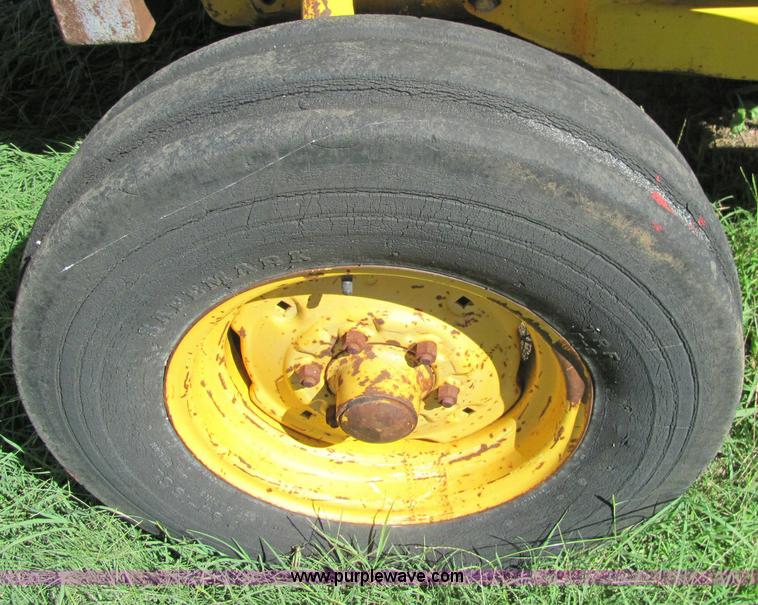 image for item 6903 Ford 3550 backhoe