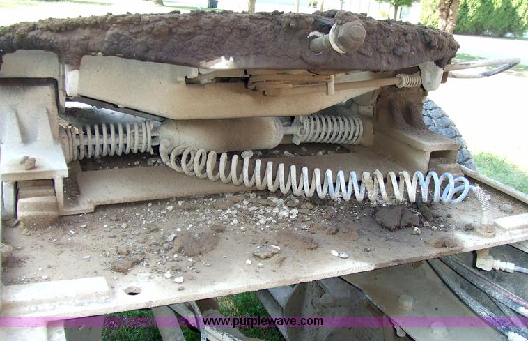 image for item 7130 1984 Ford Conventional LNT9000