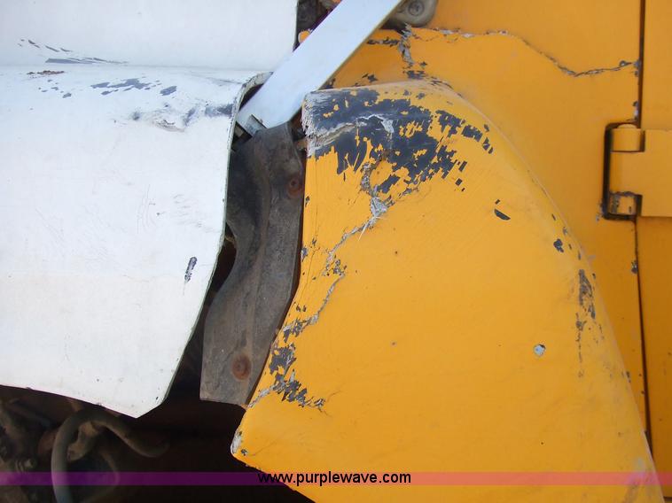 image for item 7130 1984 Ford Conventional LNT9000