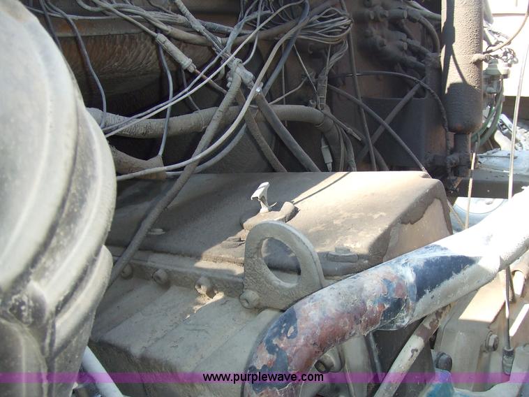 image for item 7130 1984 Ford Conventional LNT9000