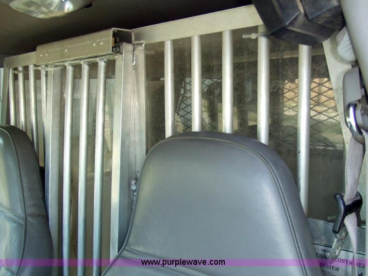 image for item 7131 1998 Ford Explorer