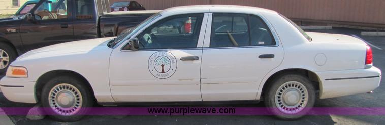 image for item 7376 1999 Ford Crown Victoria