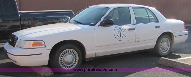 image for item 7376 1999 Ford Crown Victoria