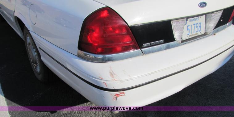 image for item 7376 1999 Ford Crown Victoria