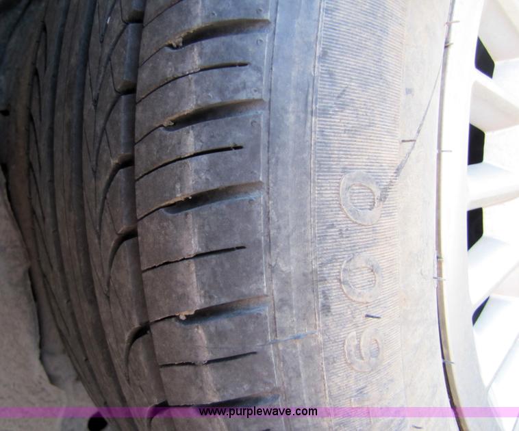 image for item 7376 1999 Ford Crown Victoria