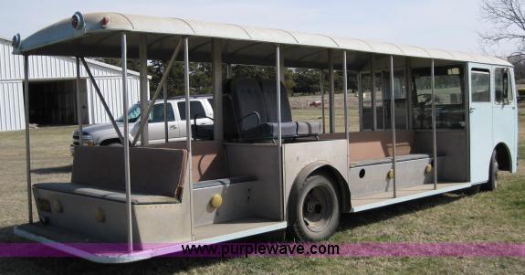 image for item 8661 1956 Chevrolet S5727 bus