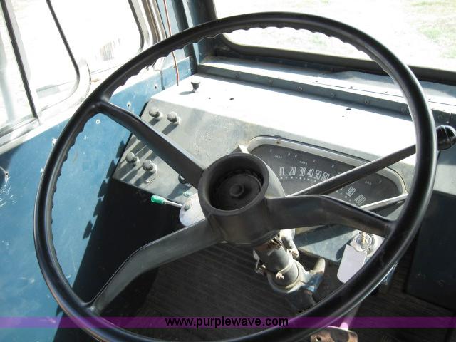 image for item 8661 1956 Chevrolet S5727 bus