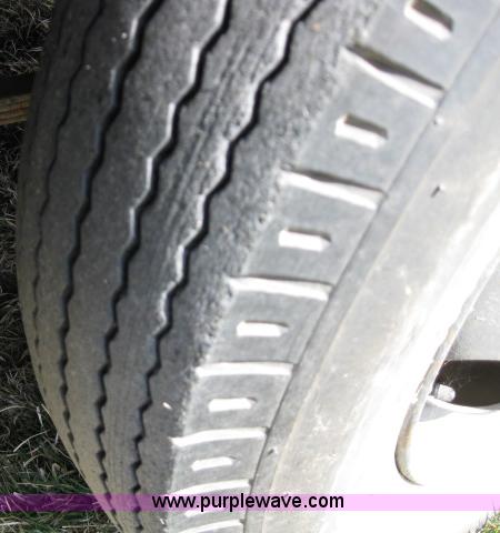 image for item 8661 1956 Chevrolet S5727 bus