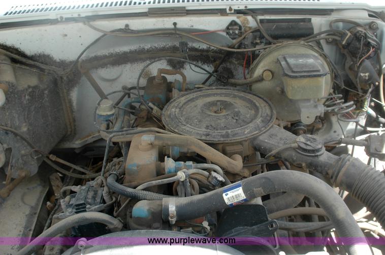 image for item 9000 1982 Chevrolet C10 pickup truck