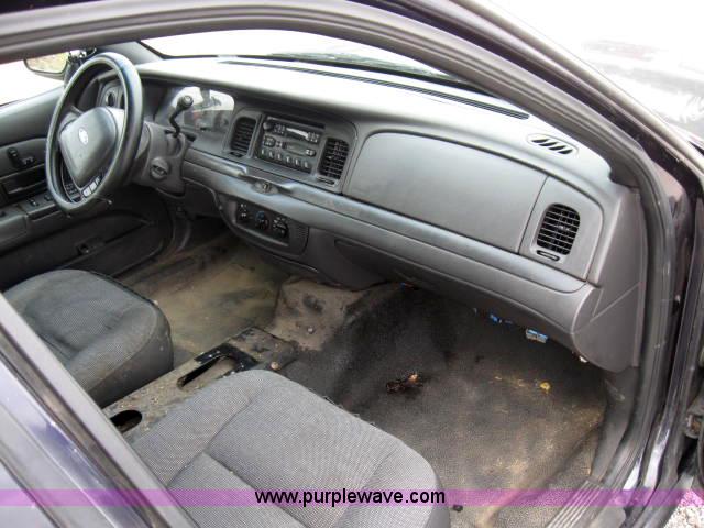 image for item 9608 2003 Ford Crown Victoria Police Interceptor 4.6L V8 EFI