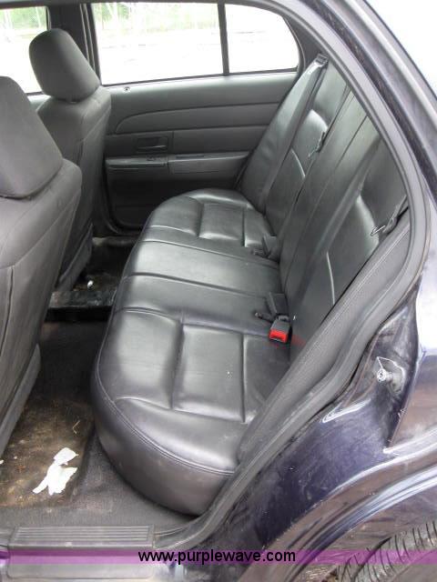 image for item 9608 2003 Ford Crown Victoria Police Interceptor 4.6L V8 EFI