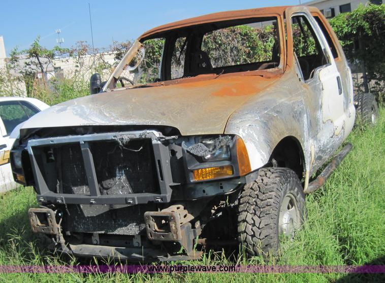 image for item 4030 2006 Ford F250 Super Duty pickup truck