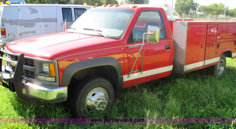 image for item 4033 1996 Chevrolet K3500 pickup truck