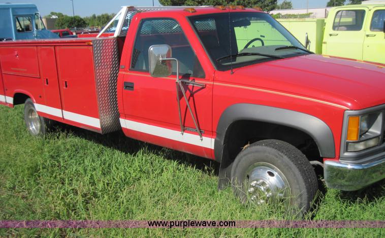 image for item 4033 1996 Chevrolet K3500 pickup truck