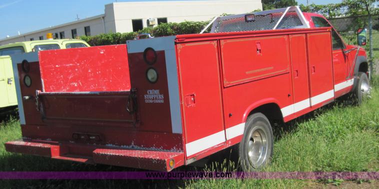 image for item 4033 1996 Chevrolet K3500 pickup truck