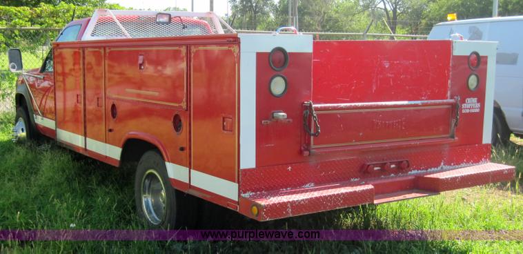 image for item 4033 1996 Chevrolet K3500 pickup truck