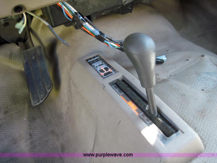 image for item 4033 1996 Chevrolet K3500 pickup truck