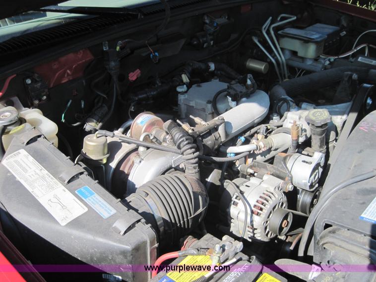 image for item 4033 1996 Chevrolet K3500 pickup truck