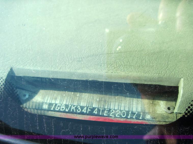 image for item 4033 1996 Chevrolet K3500 pickup truck