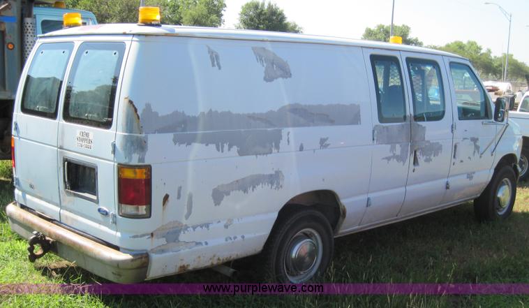 image for item 4034 1993 Ford Econoline Van Super
