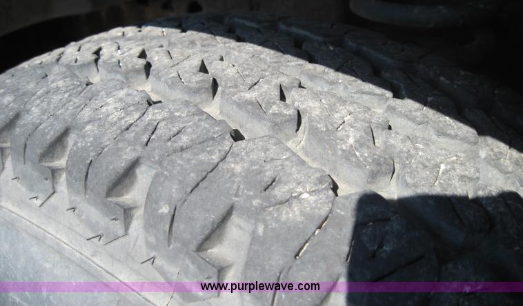 image for item 4034 1993 Ford Econoline Van Super