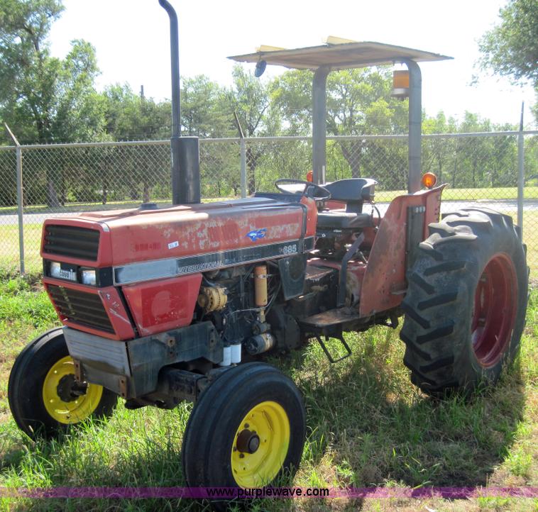 image for item 4037 1989 Case IH 685 tractor