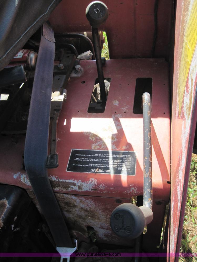 image for item 4037 1989 Case IH 685 tractor