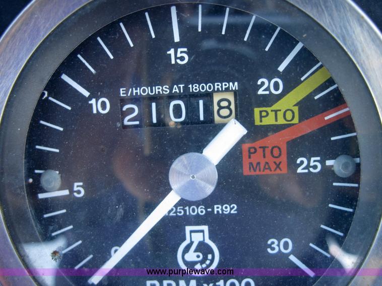 image for item 4037 1989 Case IH 685 tractor