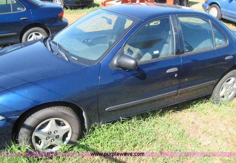 image for item 4038 2002 Chevrolet Cavalier