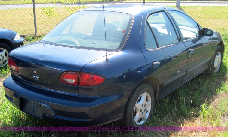 image for item 4039 2002 Chevrolet Cavalier
