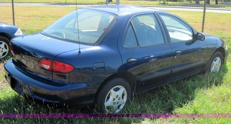 image for item 4040 2002 Chevrolet Cavalier