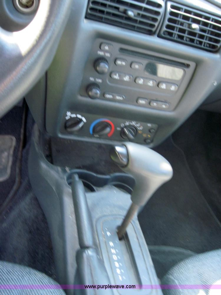 image for item 4040 2002 Chevrolet Cavalier