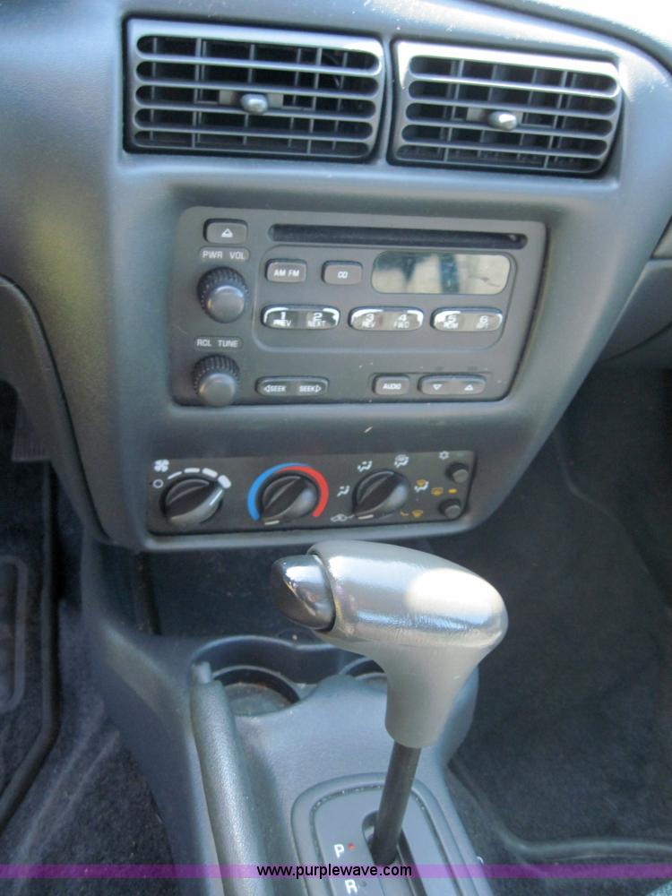 image for item 4041 2004 Chevrolet Cavalier