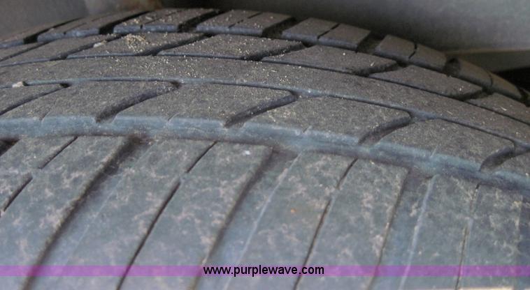 image for item 4041 2004 Chevrolet Cavalier